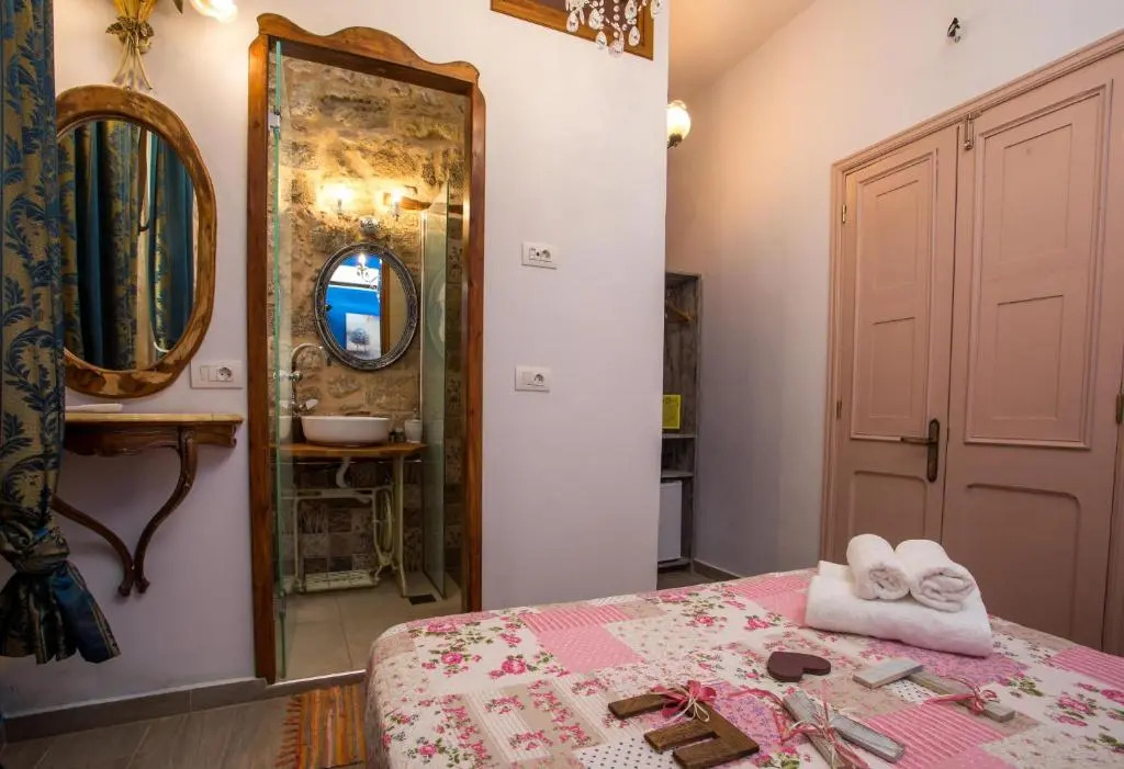 Attiki Hotel