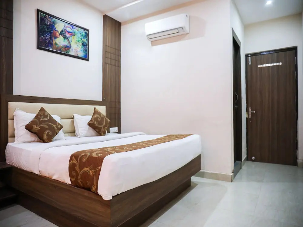 OYO 14635 Hotel Orchid