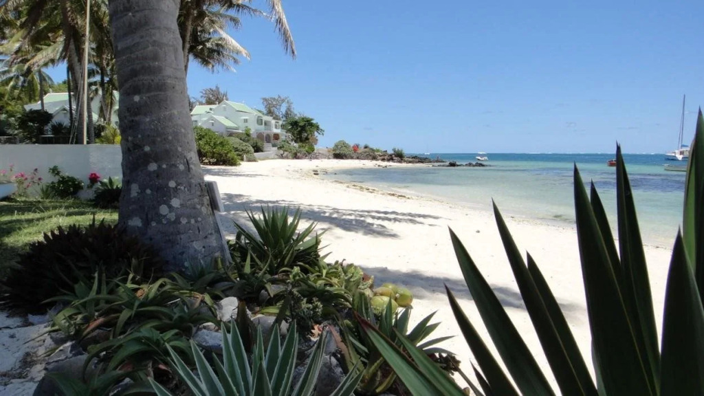 Colibri Beach Villas