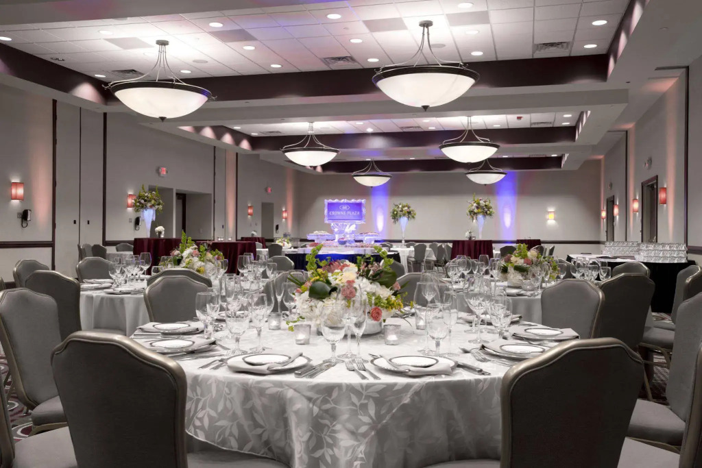 Crowne Plaza Hotel Greenville-I-385-Roper Mtn Rd by IHG