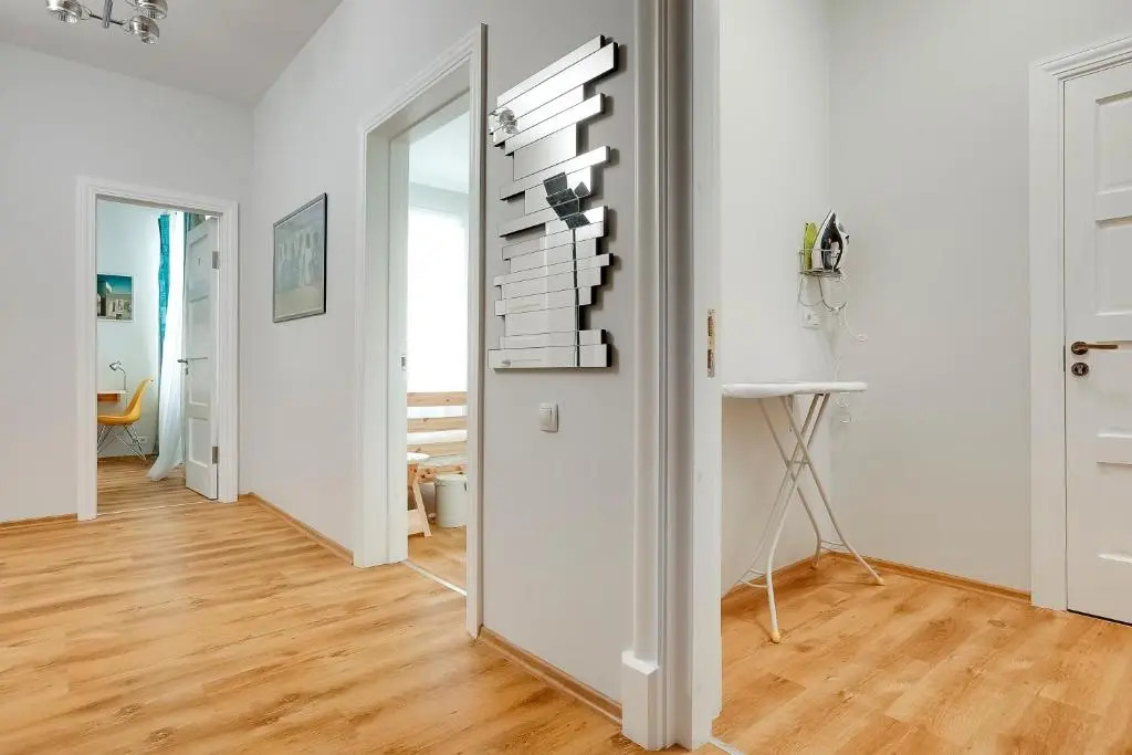 Orange Cat Rooms