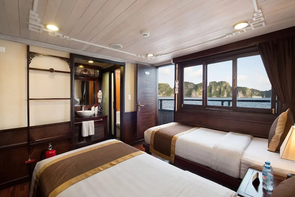 Apricot Premium Cruise