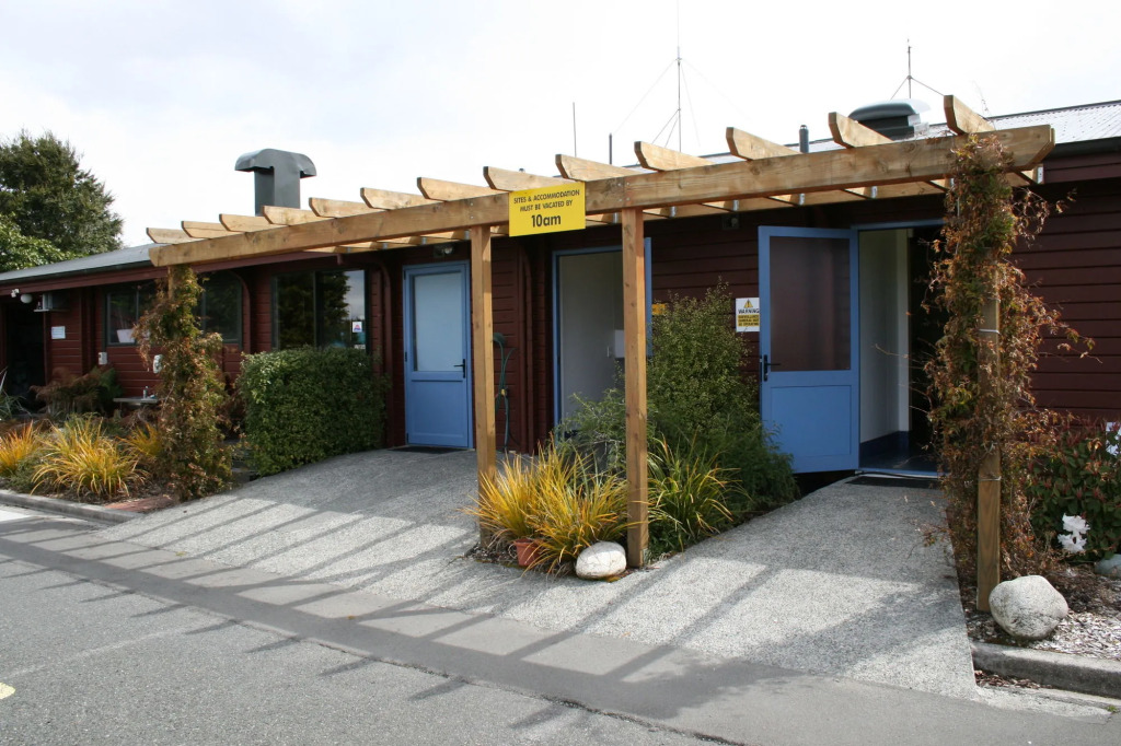 Tasman Holiday Parks - Te Anau