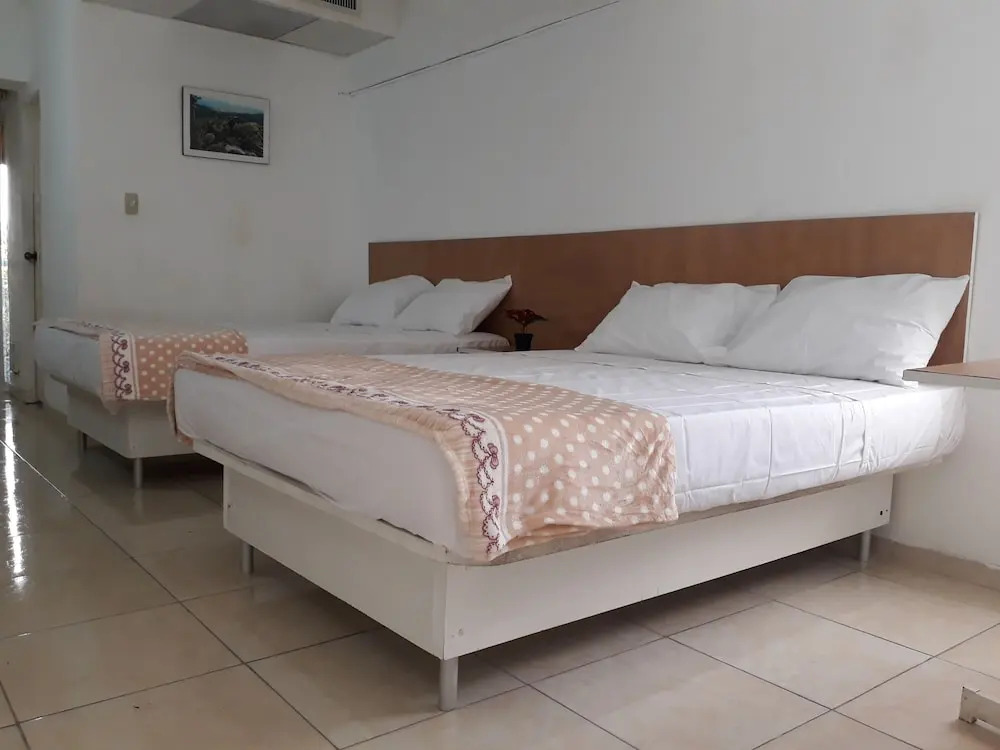 Ruben's Hotel