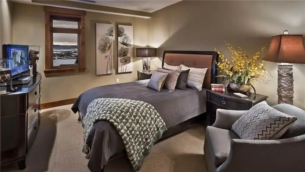 Sleeping Giant 518 4 BedroomCondo By Moving Mountains