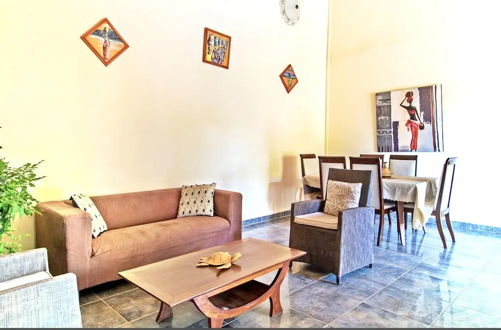 House With one Bedroom in Le Vauclin, With Pool Access, Enclosed Garde