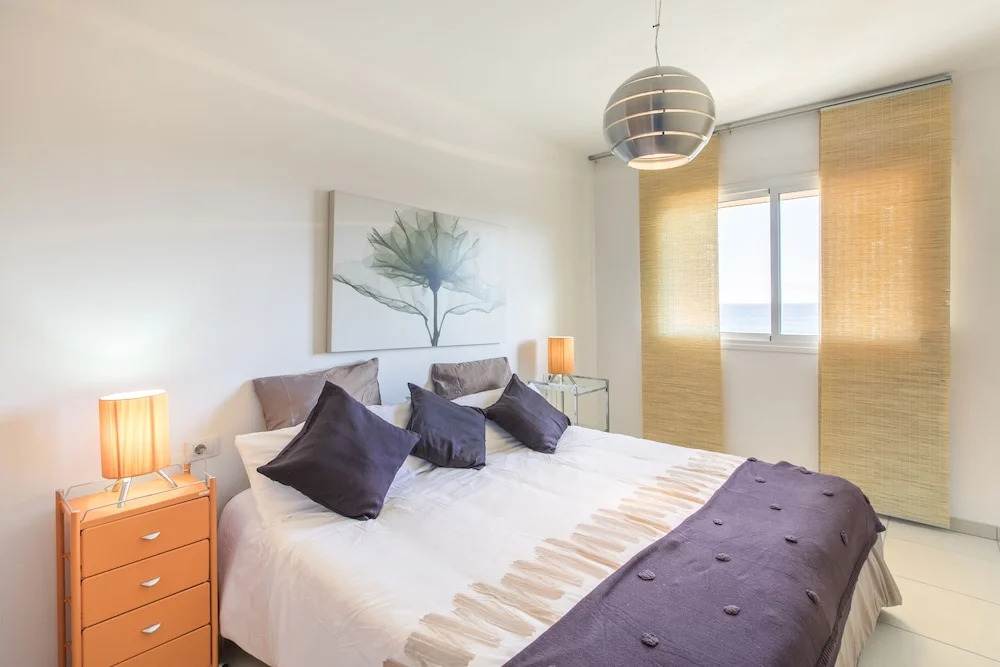 Apartamento La Playa, Primera Línea, Terraza y Vistas al Mar