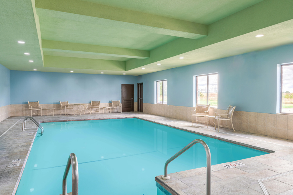 Holiday Inn Express Pratt by IHG