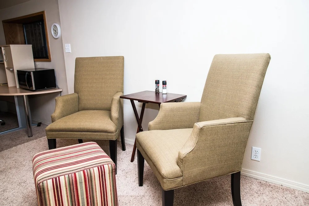 A Gem in the Emerald City: For Business and Travel