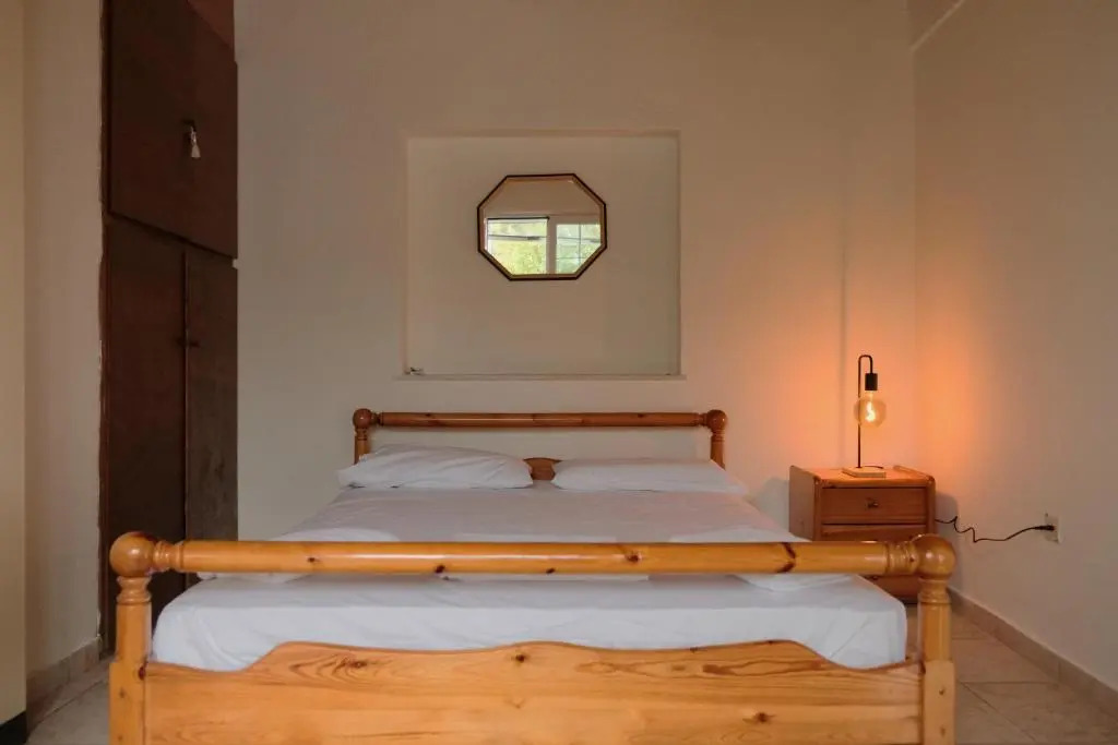 Close to Airport 5 Bedroom Villa by the Sea