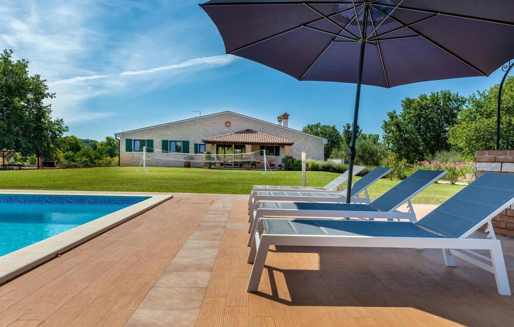 Stunning Home in Rovinj With Outdoor Swimming Pool, Wifi and Outdoor Swimming Pool