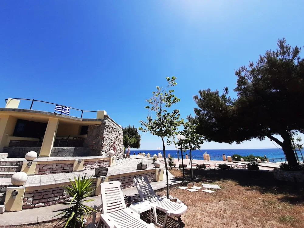 Silis Beach House