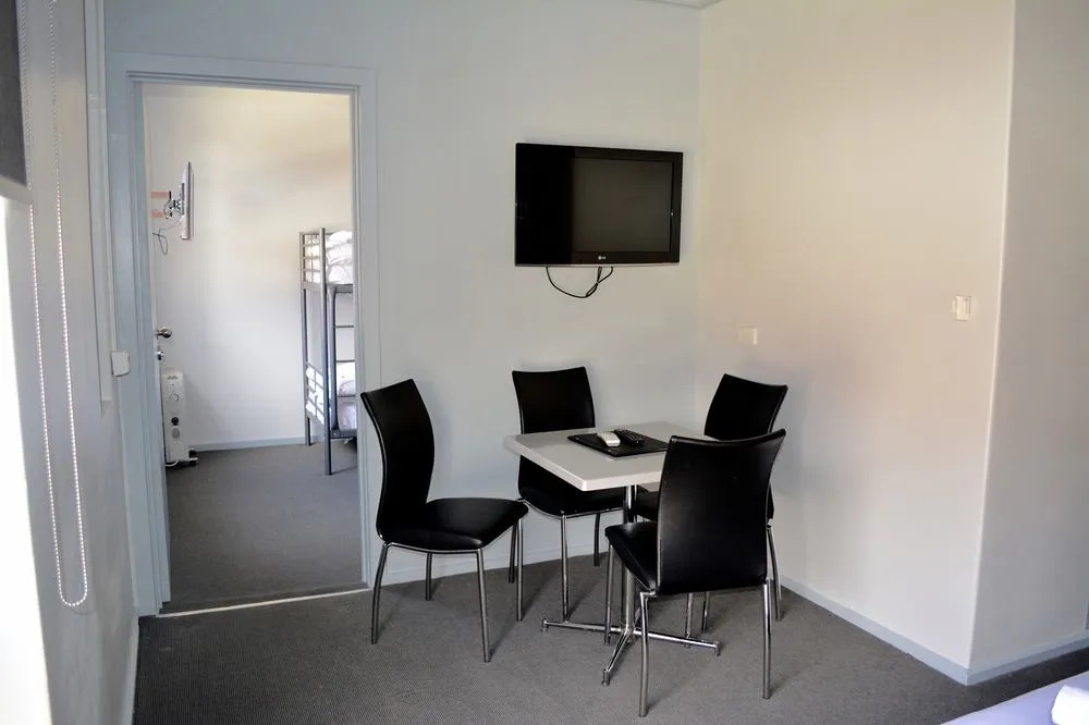 George Powlett Apartments