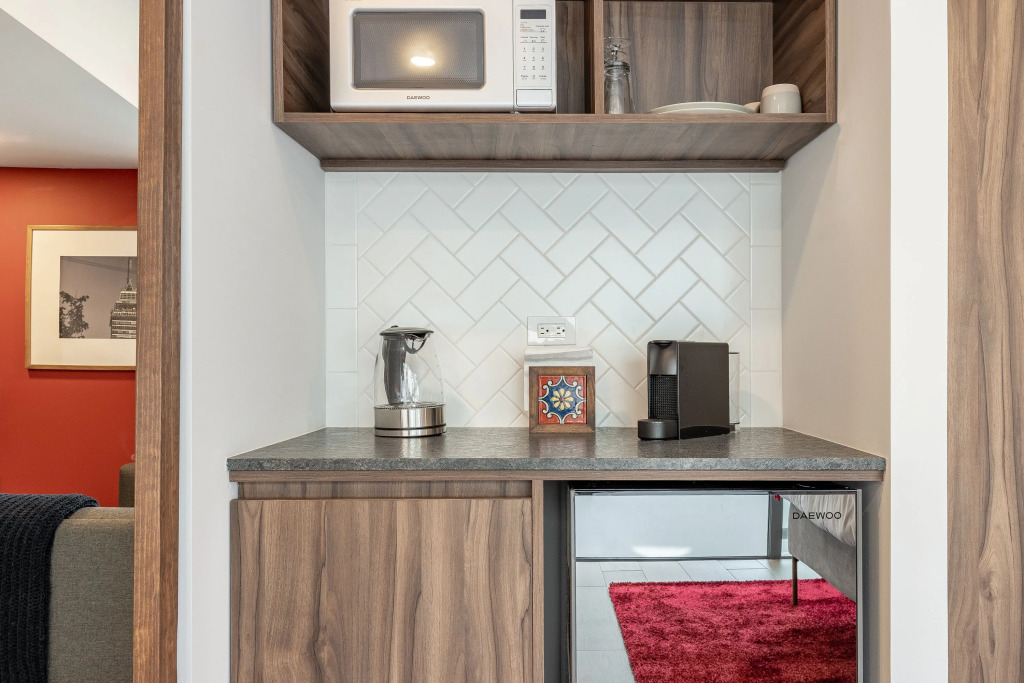 Casai Roma 1 BR Chic Hideaway