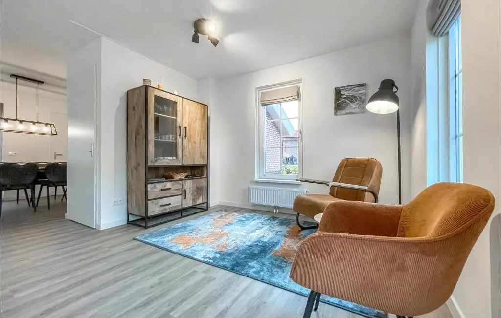Three-Bedroom Holiday Home In Hoge Hexel
