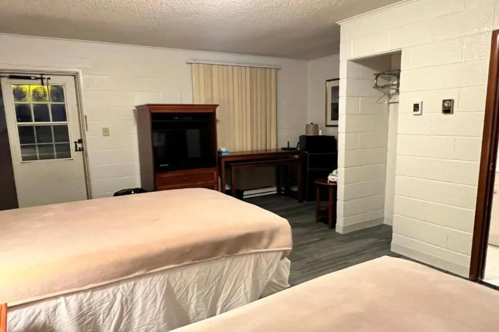 Hotel Prairie Winds Carthage Keokuk Hwy 136
