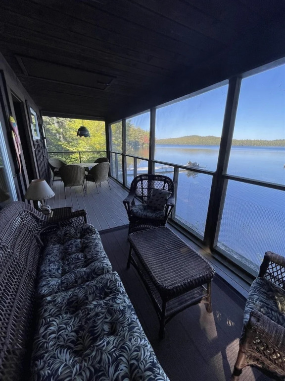 Whip Poor Will Limit 5 1 Bedroom Cottage by RedAwning