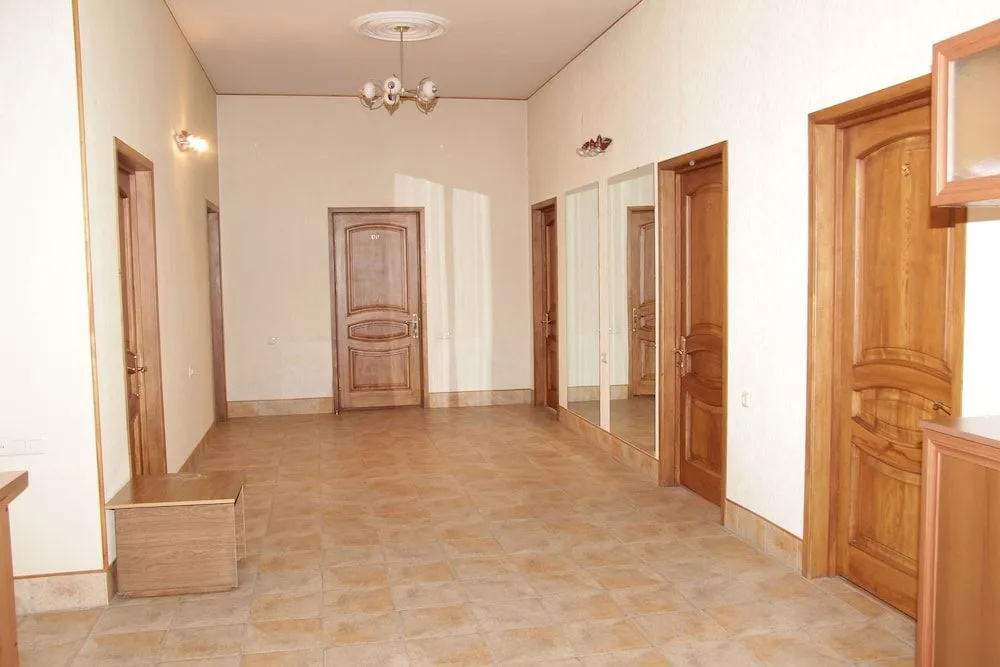 Rafael Hostel
