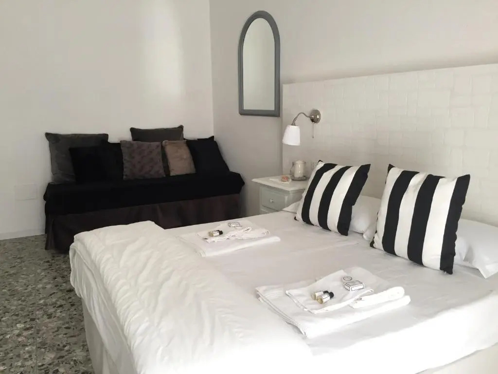Chiaia Guest House