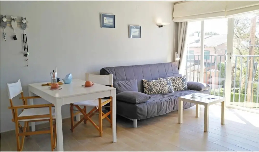 Apartment - 1 Bedroom with Pool and WiFi - 107738