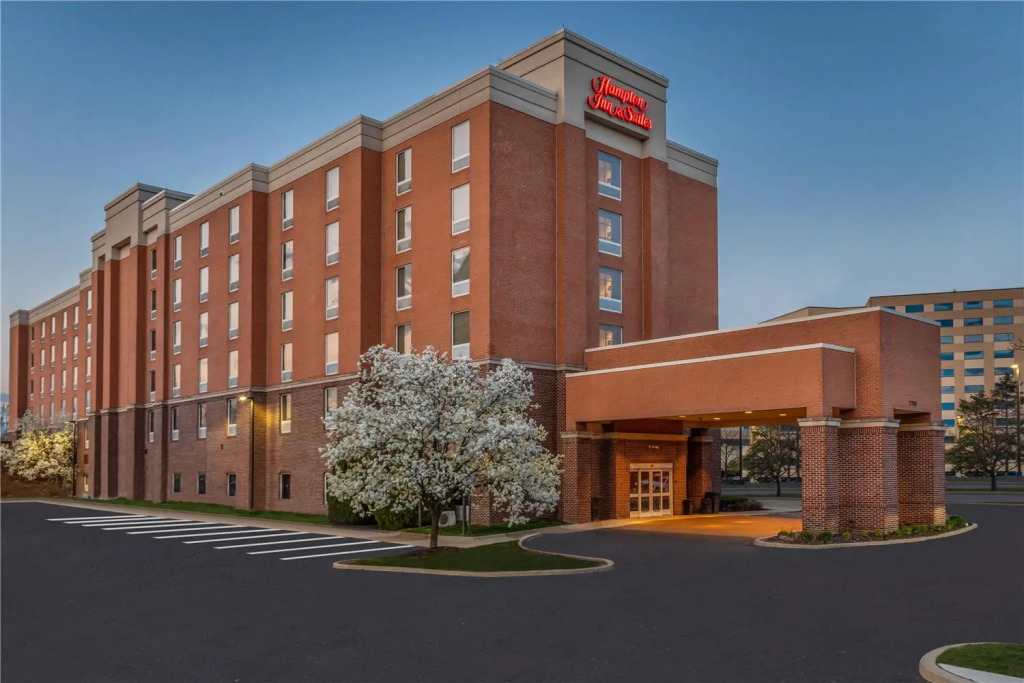 Hampton Inn & Suites Detroit/Airport Romulus