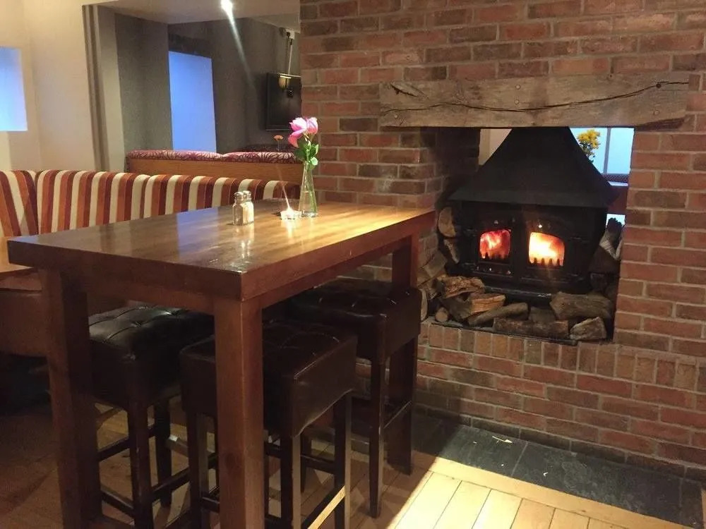 The Warwick Arms