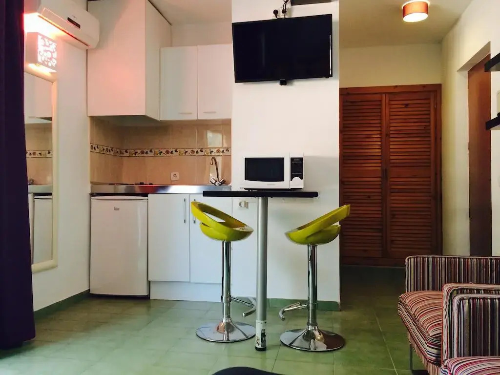 Coconut Apartments