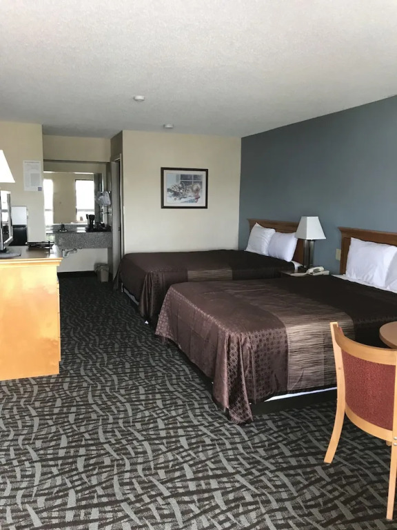Carolina Inn & Suites at Lake Norman