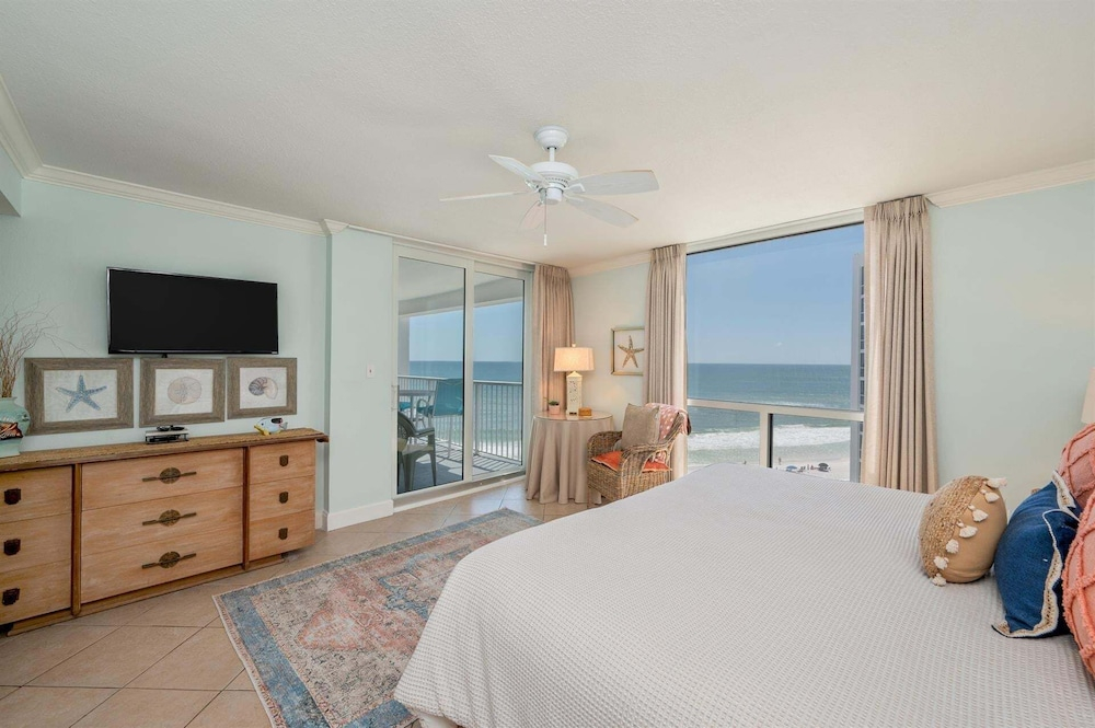 Shoreline Towers 1095 2 Bedroom Condo