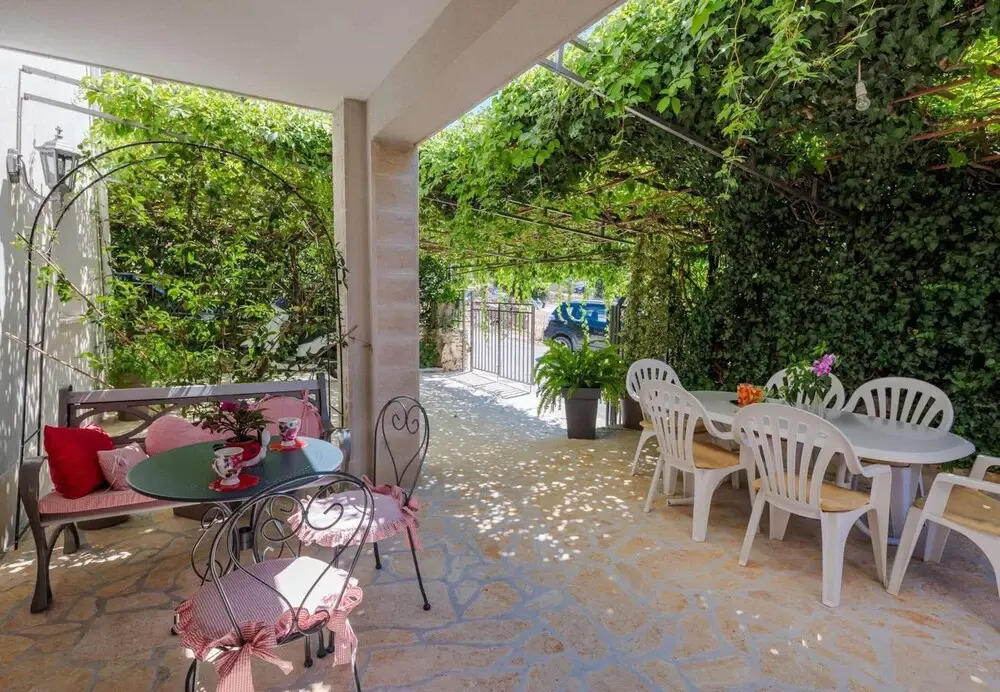 Apartment Oaza - Three Bedroom Apartment With Terrace and Sea View