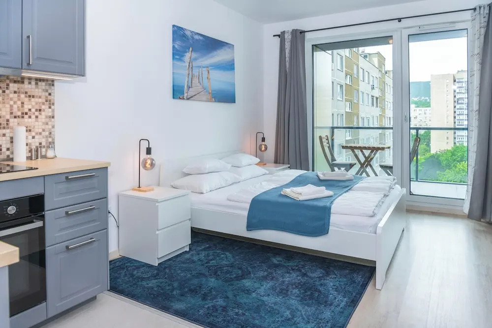 WaterFront City Apartments by FirstHost
