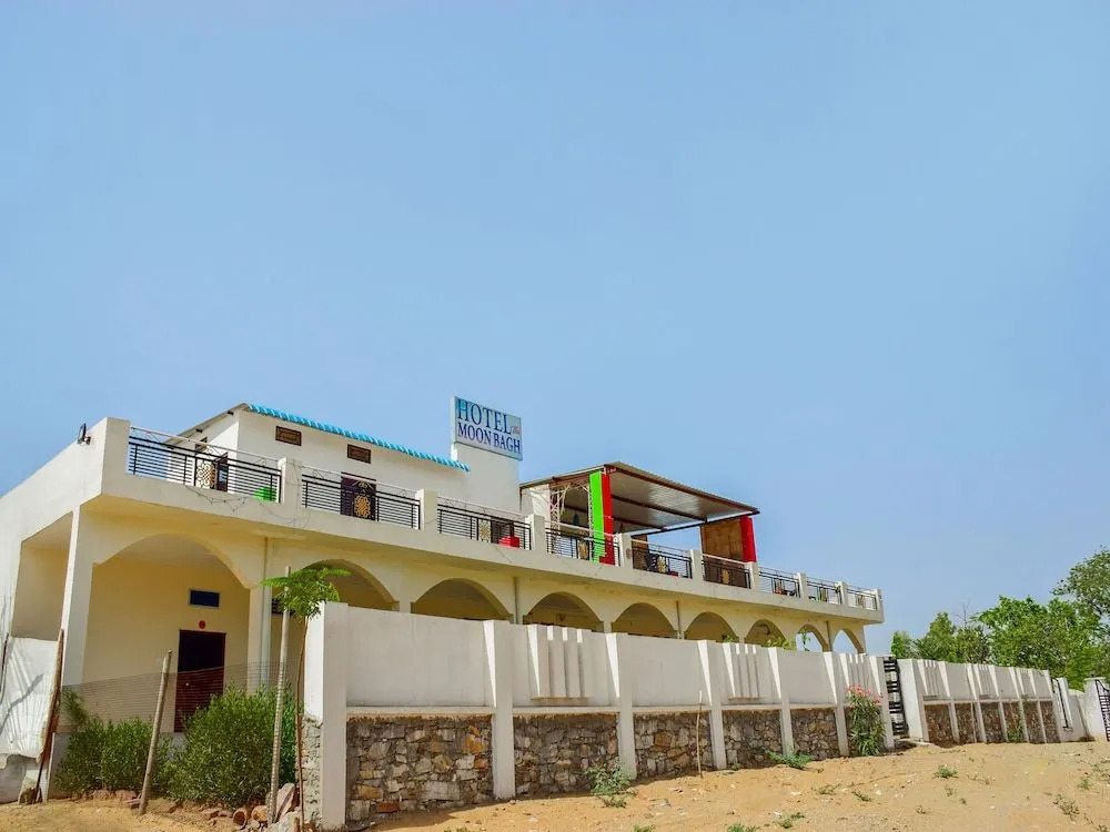 SPOT ON 40183 Moon Bagh