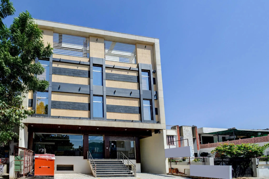 Hotel Grand Anshul