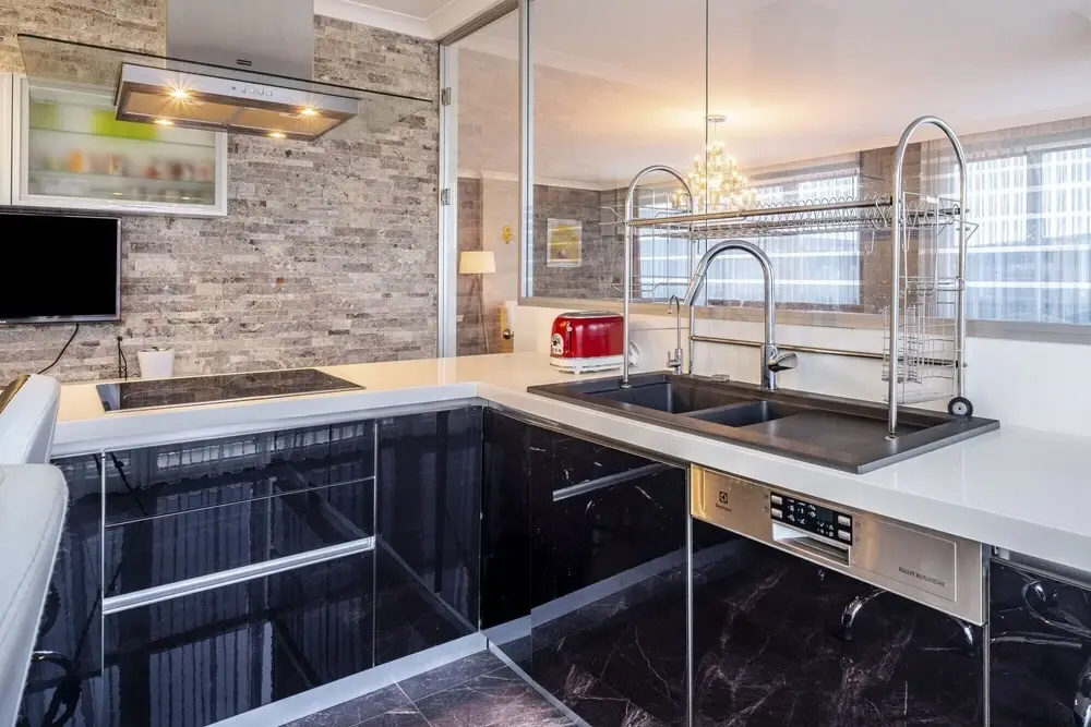 Amazing Residence Flat Near Trump Mall