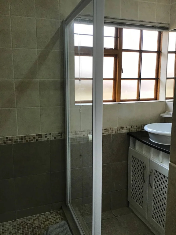 2BR Relocation Housing Fully Furnished Secured in Pentagon Park