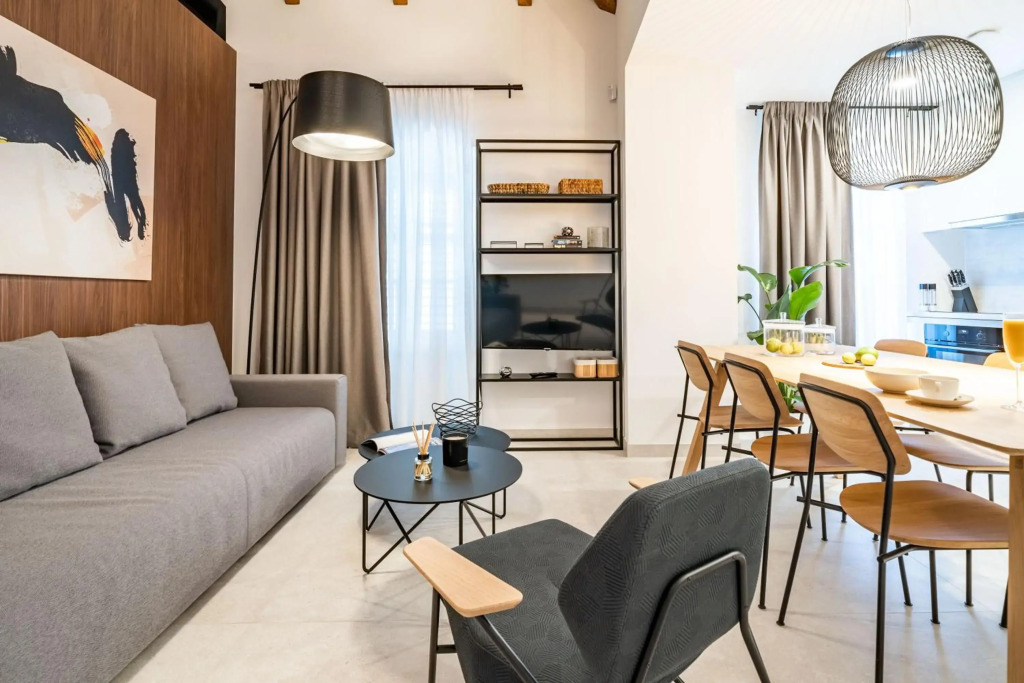 Agape Suite Old Town-Luxury Two Bedroom Apartment