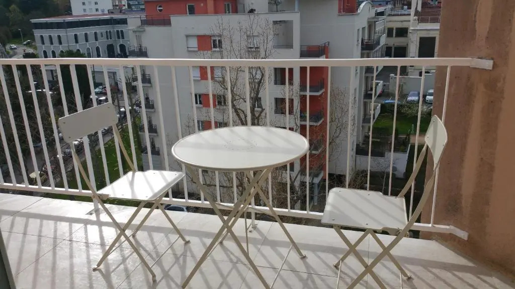 Appart Hôtel Fauriel Saint-Etienne Parking privé balcon wifi