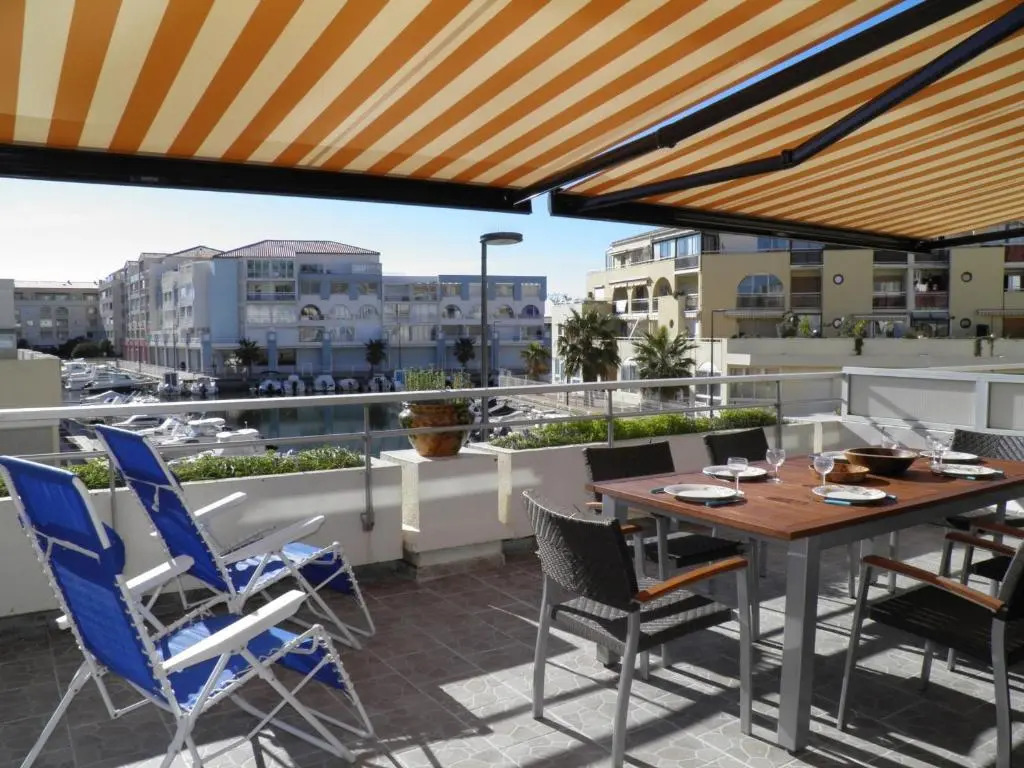 Appartement Sète, 2 pièces, 6 personnes - FR-1-338-133