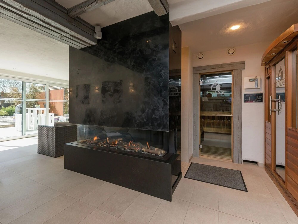 Extravagant Holiday Home in Büllingen With Wellness Centre