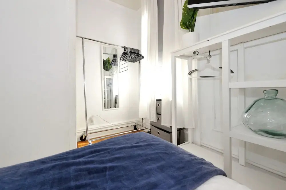 Midtown West Furnished Apartment 3BR Perfect Share