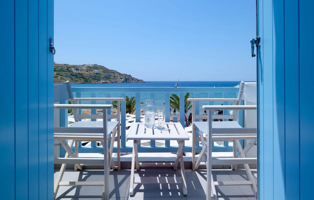 Blue Harmony Hotel