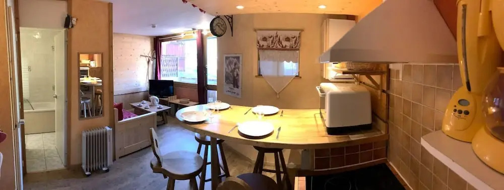 Residence Saintjacques Two Roomed Apartment in the Resort Center for 4 People of 28m2 Sj04
