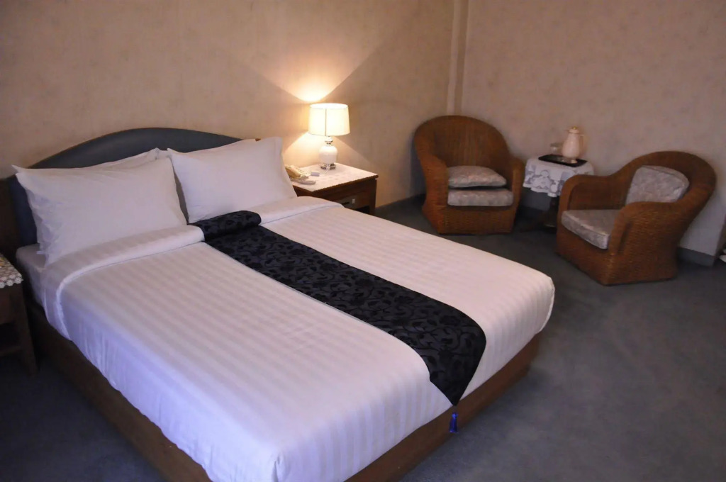 Trocadero Hotel Bangkok