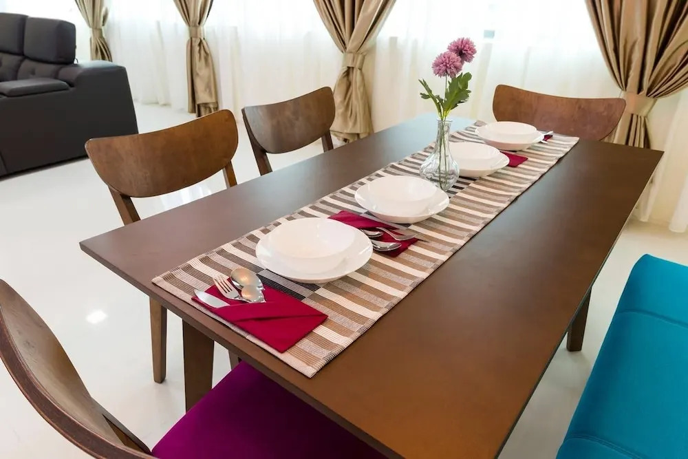 Bright 2BR Condo for 5 W/kl City View