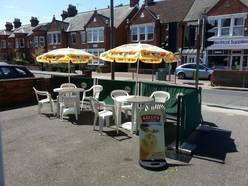The Harp Freehouse and Guesthouse
