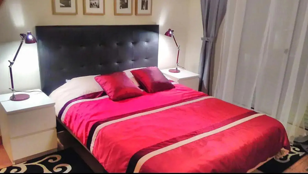 Sesimbra Oceanview Luxury Duplex with Pool & Gym near Lisbon