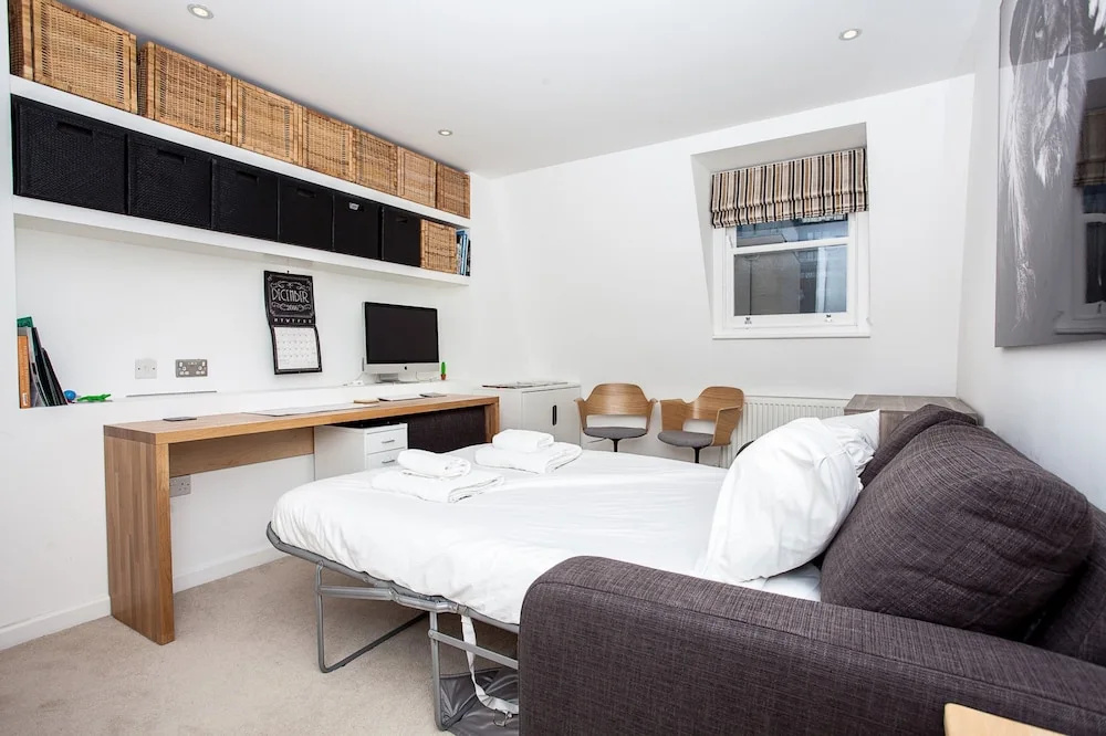 Luxurious 2 Bedroom Apartment In The Heart Of Old Street