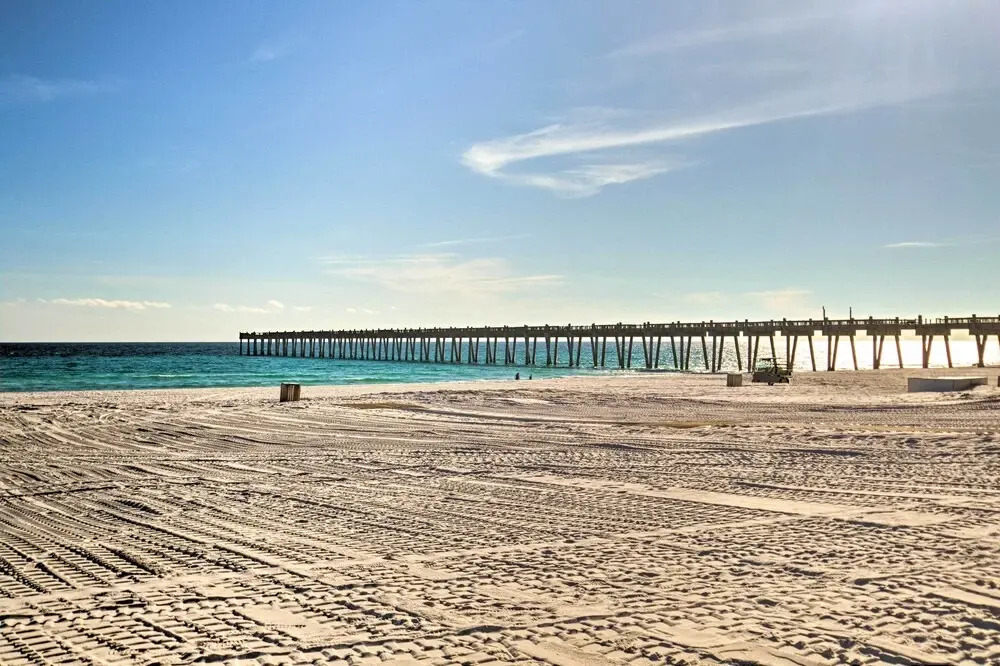 Sea La Vie Condo: Pensacola Beach Access!