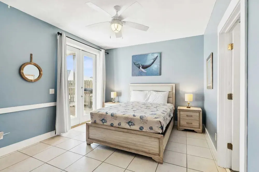 Seafoam by Avantstay 2 Blocks to Beach!