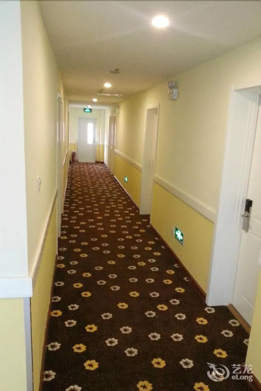 Home Inn Qingdao Sifang Coach Terminal Hangzhou Road